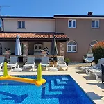 Agava Βίλα Ουμάγκ