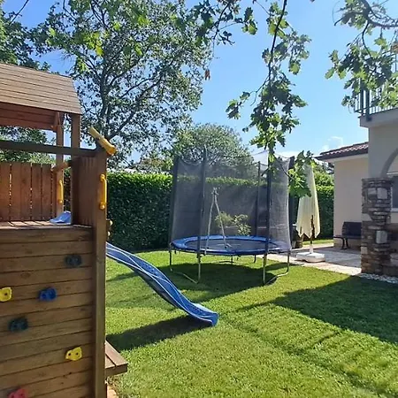 וילה Agava אומאג